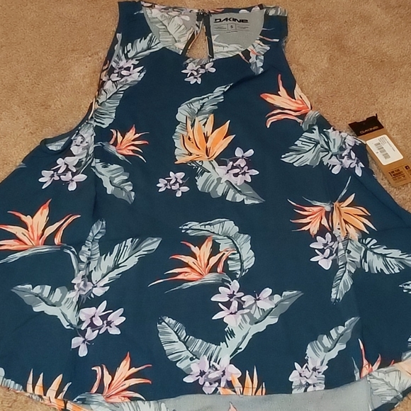 Dakine Tops - Dakine Veda Woven Tank size small